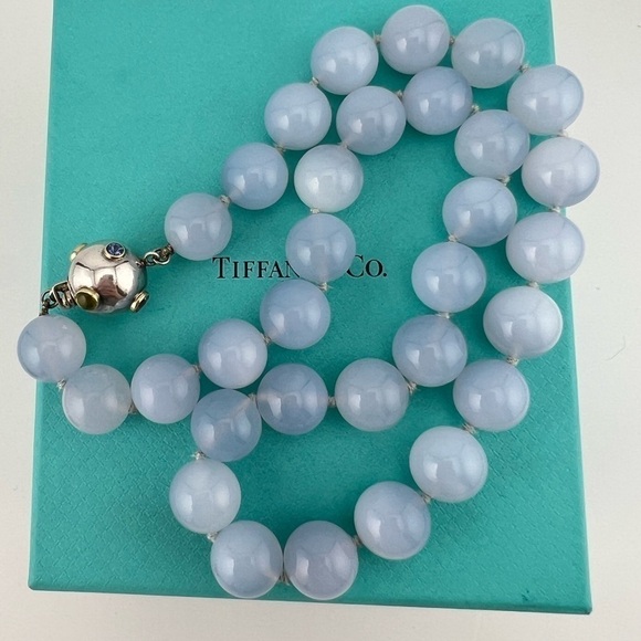 RARE Tiffany & Co. Etoile Blue Chalcedony Gemstone Necklace 18" - Picture 4 of 10